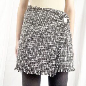 CLEARANCE -- SHEIN Black & White Tweed Wrap Mini Skirt with Fringe Hem – Size S